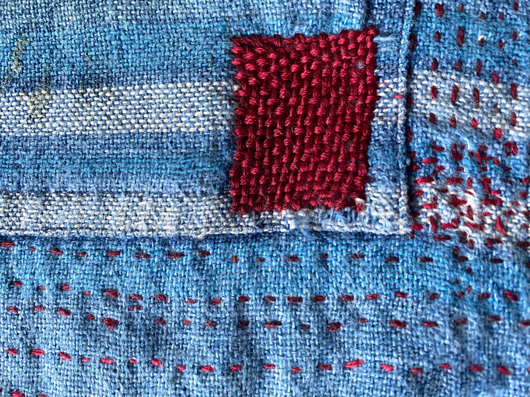 Michelle Elliot, Pottersmock, 2023 (detail); Photo Michele Elliot